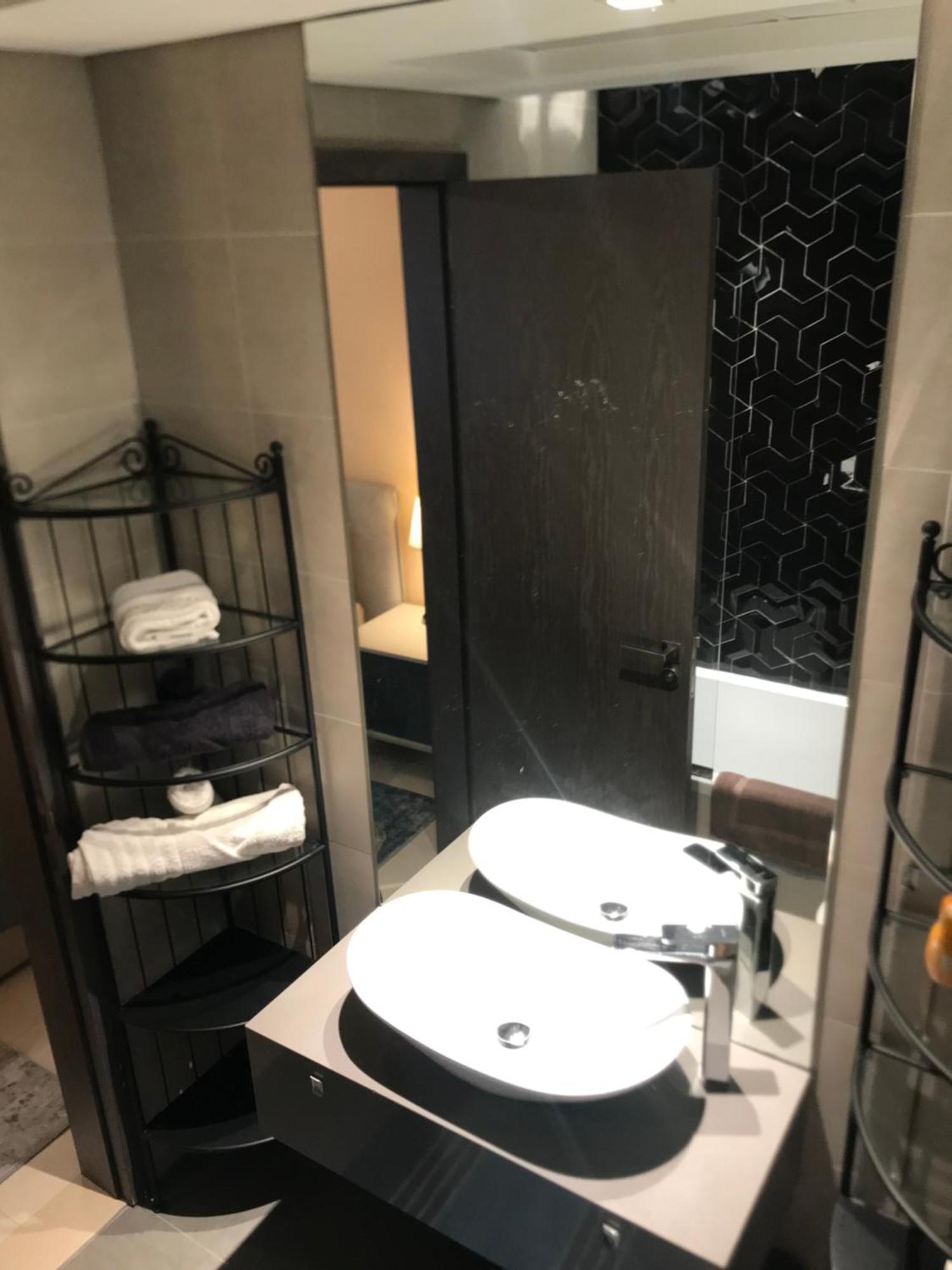Apartment Cozy In Business Bay Dubai